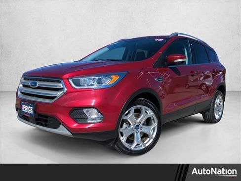 Used 2019 Ford Escape Titanium image 1