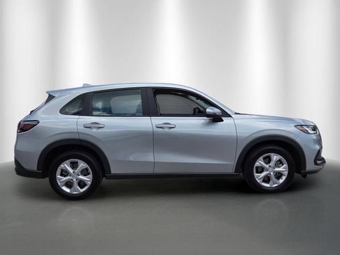 Certified 2024 Honda HR-V LX image 2