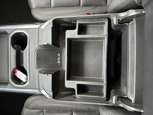 Used 2024 Chevrolet Silverado 3500 LTZ w/ LTZ Convenience Package AWD/4WD image 28