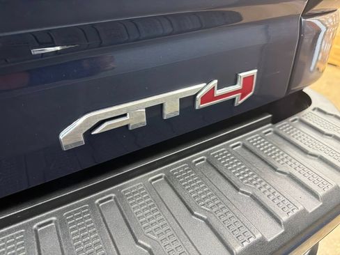 Used 2020 GMC Sierra 2500 AT4 w/ AT4 Premium Package AWD/4WD image 23