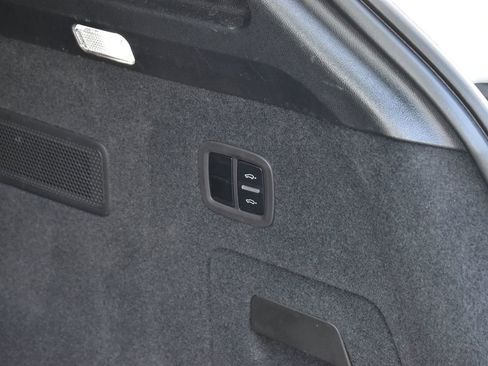 Used 2023 Porsche Cayenne Turbo w/ Premium Package Plus image 45