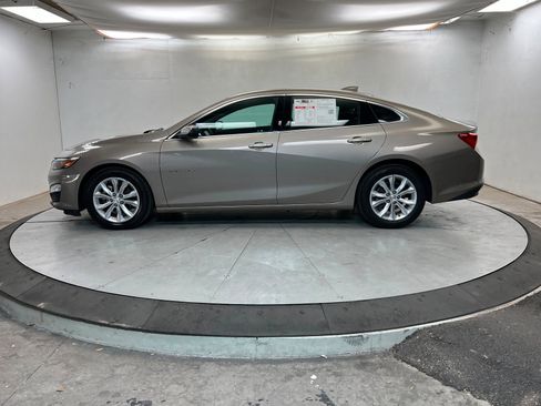 Used 2023 Chevrolet Malibu LT image 2