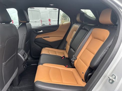 Used 2018 Chevrolet Equinox Premier w/ Infotainment II Package AWD/4WD image 10