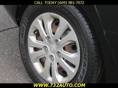 Used 2011 Kia Forte EX w/ Fuel Economy Pkg image 17