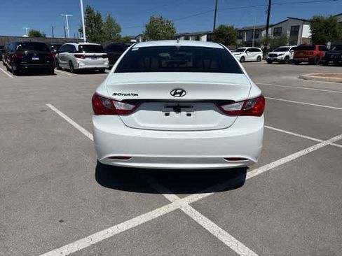 Used 2011 Hyundai Sonata GLS image 4