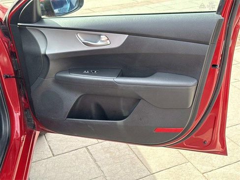 Certified 2023 Kia Forte LXS w/ LXS Technology Package image 8