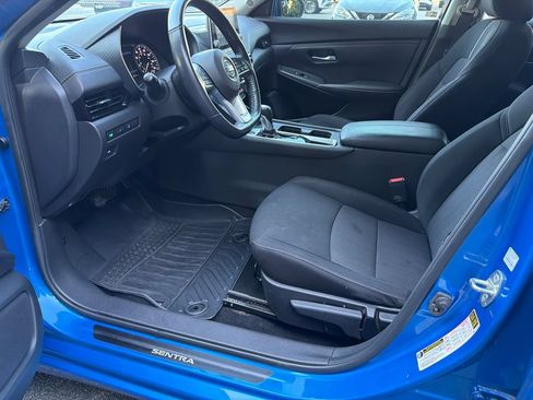 Used 2022 Nissan Sentra SV w/ All-Weather Package FWD image 9