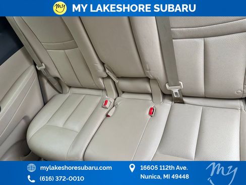 Used 2015 Nissan Rogue SL w/ SL Premium Package image 16