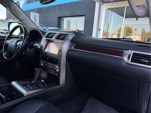 Used 2014 Lexus GX 460 w/ Premium Package image 22