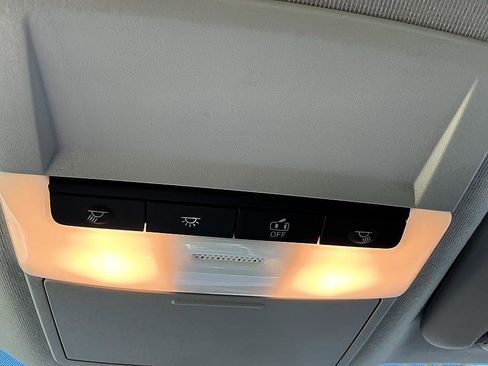 Used 2025 Nissan Sentra SV w/ All-Weather Package FWD image 21