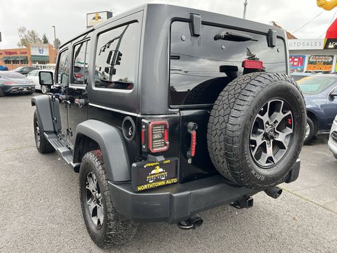 Used 2015 Jeep Wrangler Unlimited Rubicon w/ Max Tow Package image 4