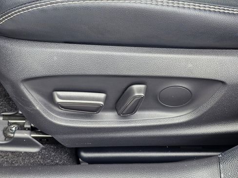 Used 2023 Toyota Corolla XLE image 29