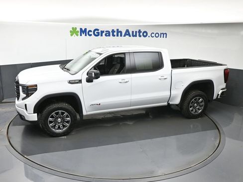 Used 2025 GMC Sierra 1500 AT4 image 20