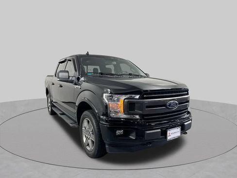 Used 2018 Ford F150 XLT w/ Equipment Group 302A Luxury AWD/4WD image 3