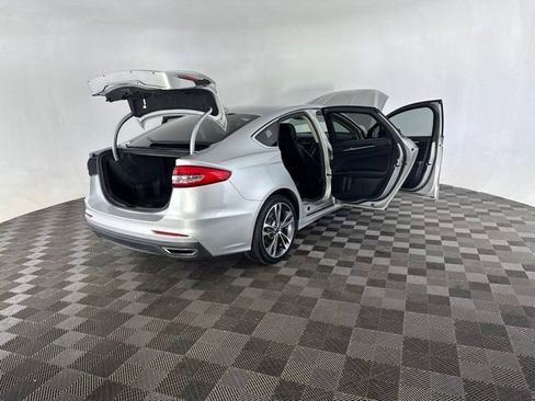 Used 2019 Ford Fusion Titanium AWD/4WD image 14
