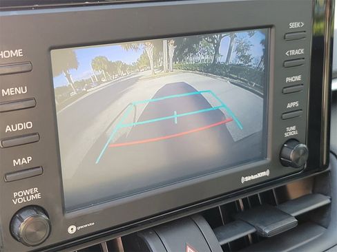 Used 2021 Toyota RAV4 LE image 25