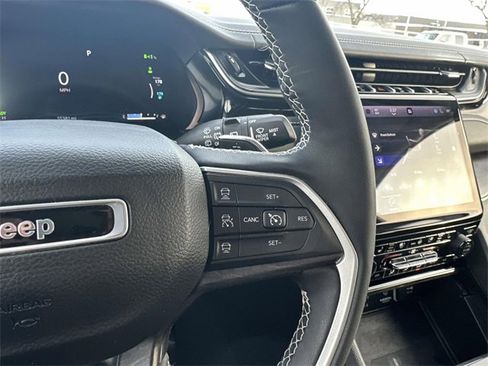 Used 2022 Jeep Grand Cherokee Limited 4xe w/ Luxury Tech Group II image 37