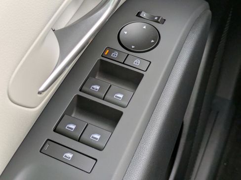 New 2026 Hyundai Tucson SE image 27