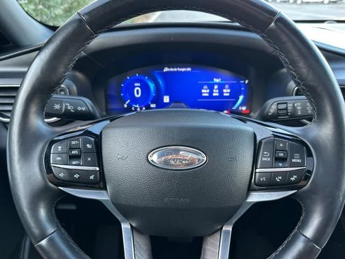 Certified 2023 Ford Explorer Platinum w/ Technology Package image 26