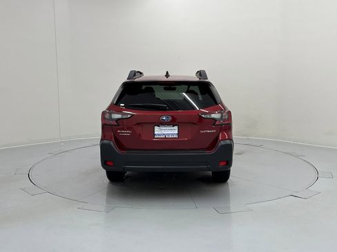 Used 2025 Subaru Outback Premium image 5