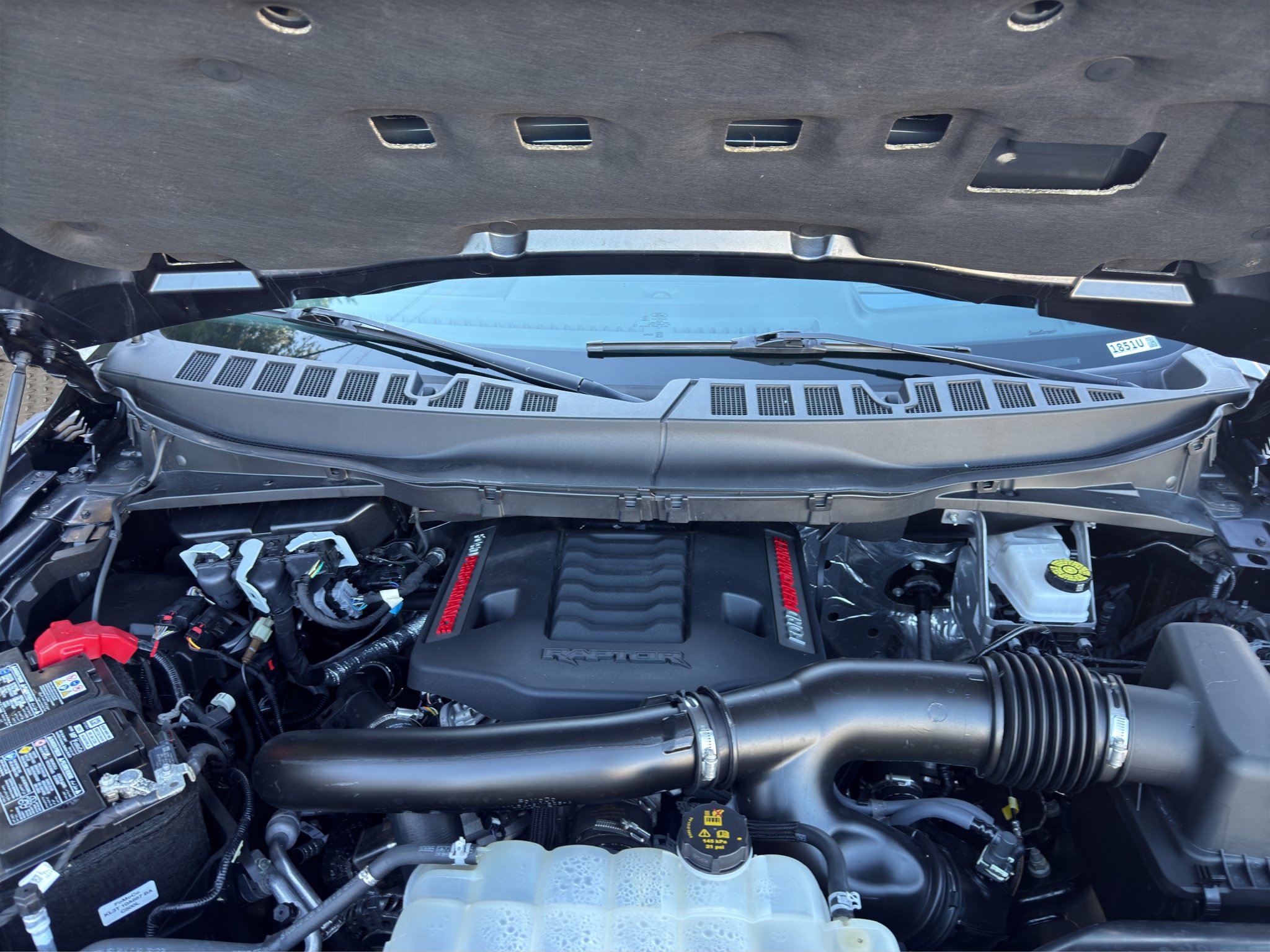 Used 2025 Ford F150 Raptor AWD/4WD image 21