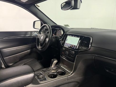 Used 2022 Jeep Grand Cherokee Limited w/ Tech Group AWD/4WD image 31