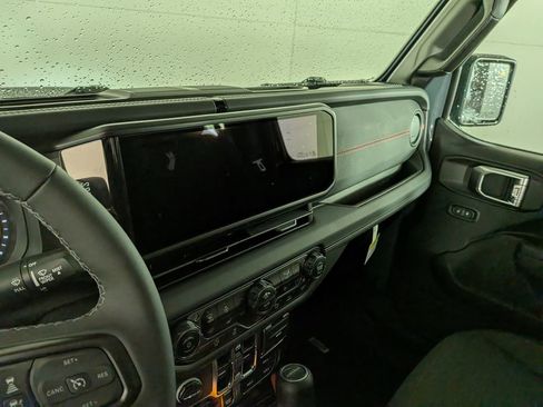 New 2026 Jeep Gladiator Rubicon w/ Safety Group AWD/4WD image 20