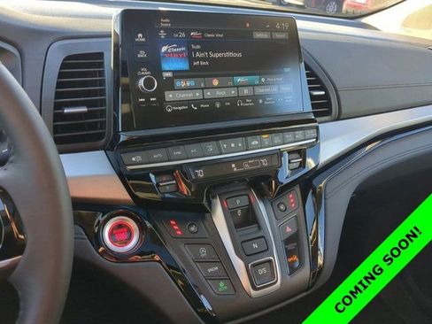 Used 2025 Honda Odyssey Touring image 12