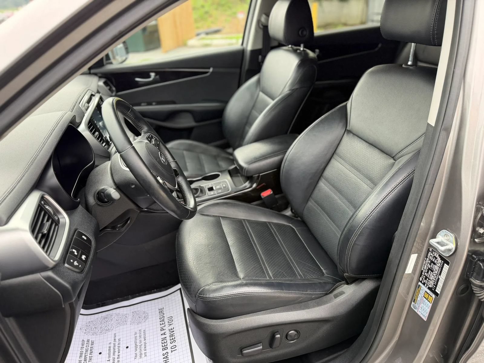 Used 2019 Kia Sorento EX AWD/4WD image 8