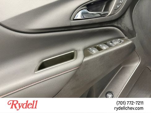 Used 2024 Chevrolet Equinox RS w/ RS Leather Package AWD/4WD image 11