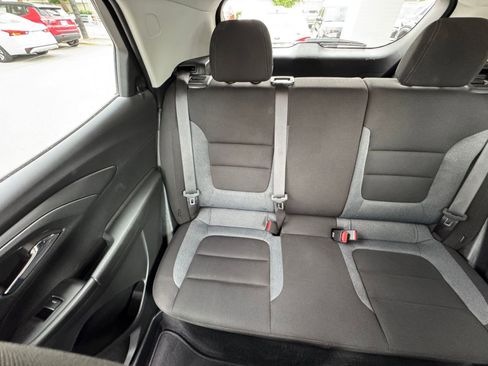 Used 2025 Chevrolet TrailBlazer LT image 38