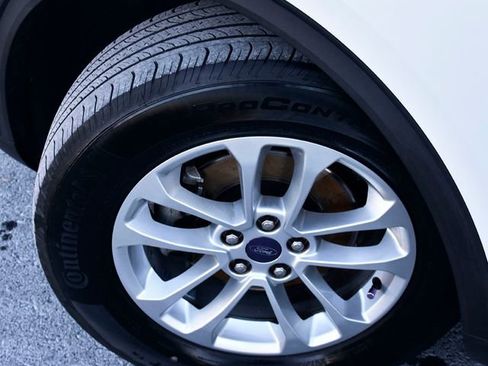 Used 2022 Ford Escape SE image 33