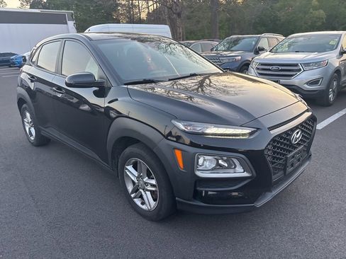 Used 2021 Hyundai Kona SE AWD/4WD image 3