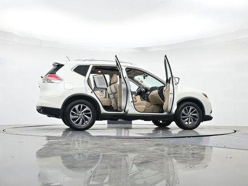 Used 2016 Nissan Rogue SL w/ SL Premium Package image 48