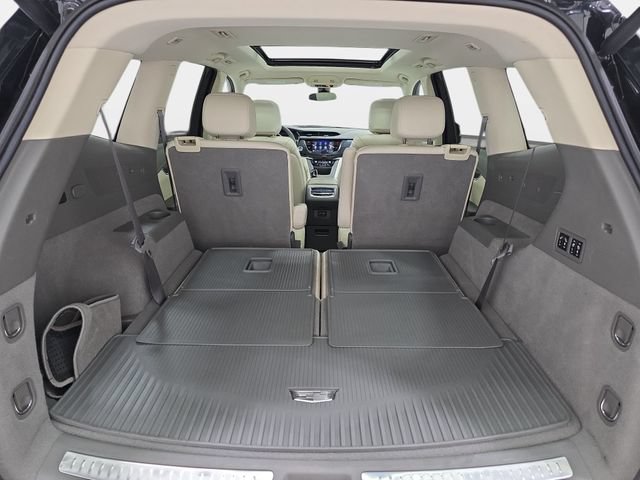 Certified 2024 Cadillac XT6 Premium Luxury w/ LPO, Floor Liner Package AWD/4WD image 32
