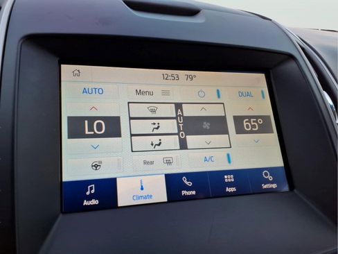 Used 2019 Ford Edge SEL w/ Equipment Group 201A AWD/4WD image 18