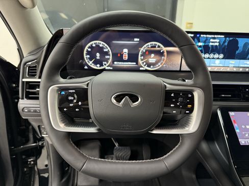Certified 2026 INFINITI QX80 Luxe w/ Cargo Package RWD image 16