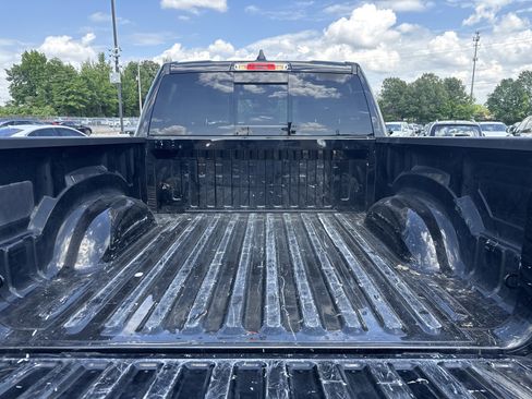 Used 2025 RAM 1500 Laramie AWD/4WD image 8