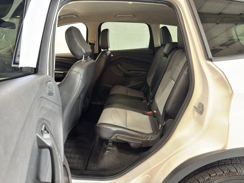 Used 2018 Ford Escape SE w/ SE Sport Appearance Package AWD/4WD image 10