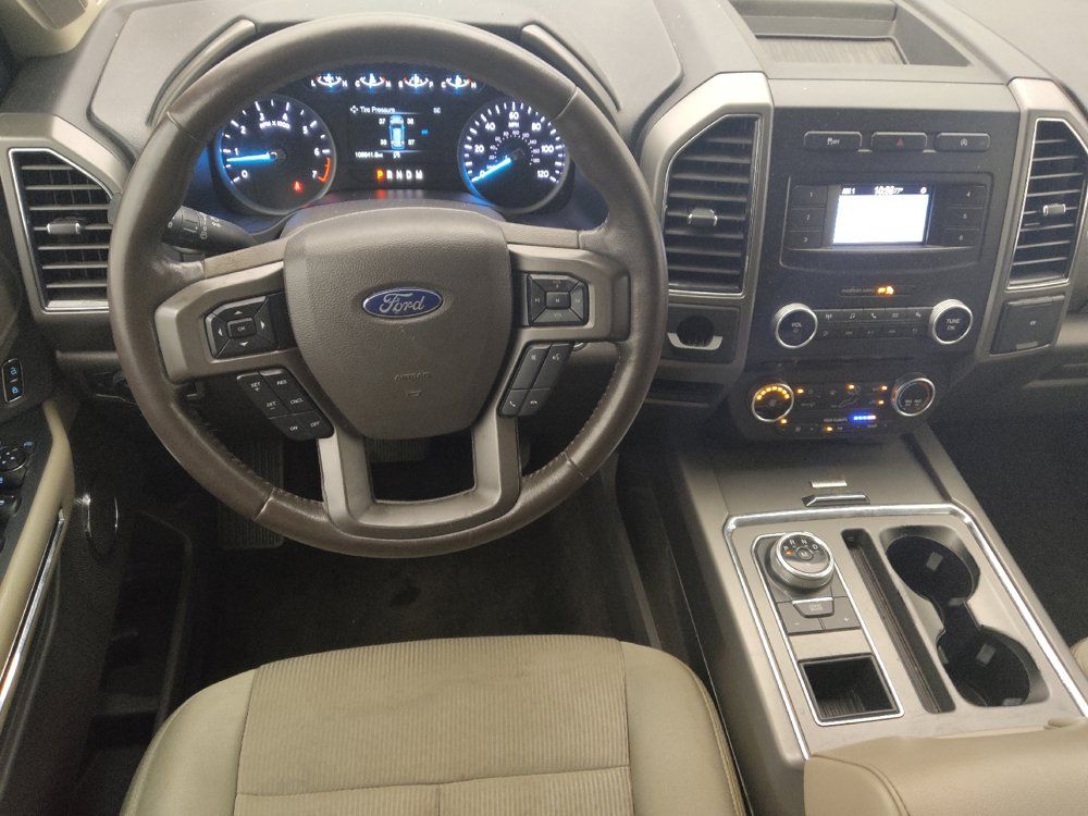 Used 2018 Ford Expedition Max XLT w/ Cargo Package RWD image 22