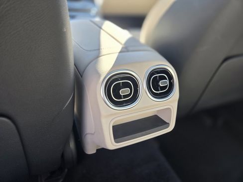 Used 2022 Mercedes-Benz C 300 4MATIC Sedan w/ Pinnacle Trim Package image 20