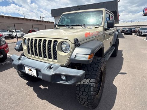 Used 2020 Jeep Gladiator Sport w/ Quick Order Package 24S AWD/4WD image 3