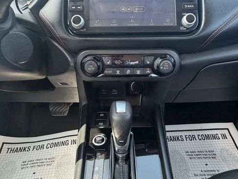 Used 2023 Nissan Kicks SR w/ SR Premium Package FWD image 15