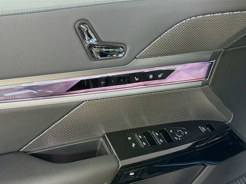 Used 2026 BMW i7 xDrive60 image 18