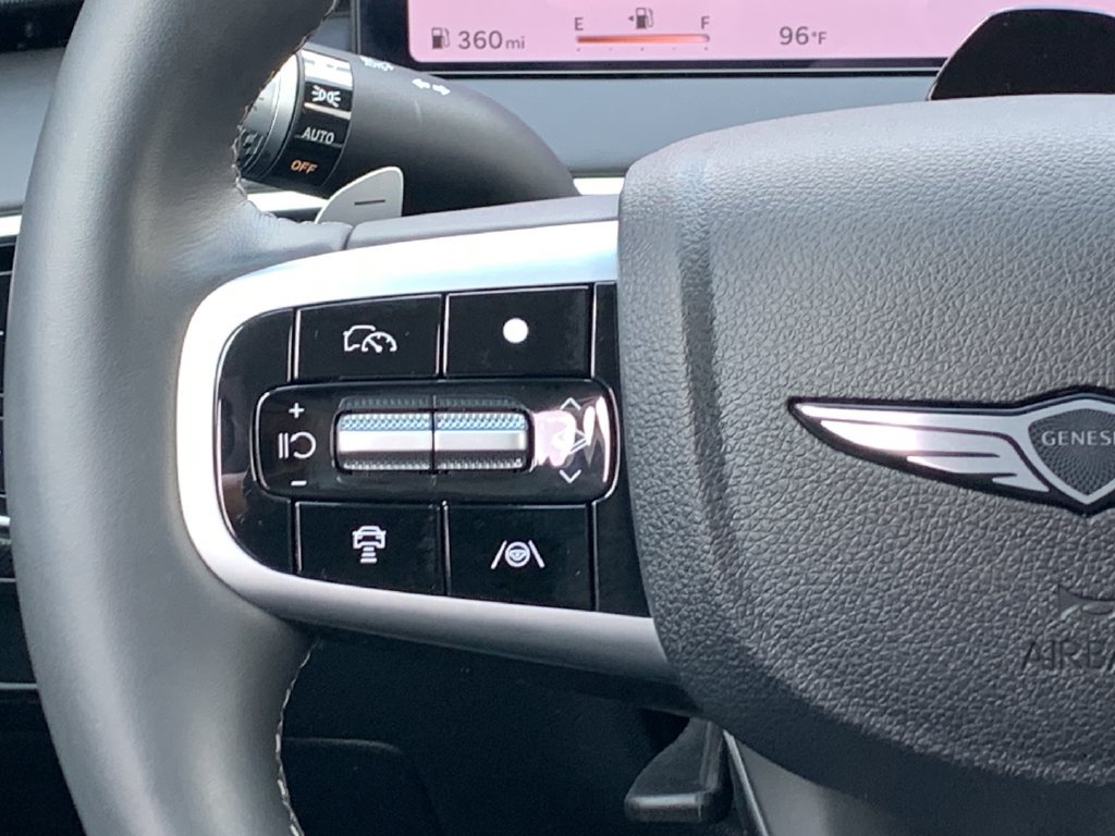 Certified 2026 Genesis GV70 2.5T AWD/4WD image 22
