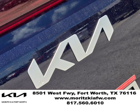 New 2026 Kia Carnival EX FWD image 8