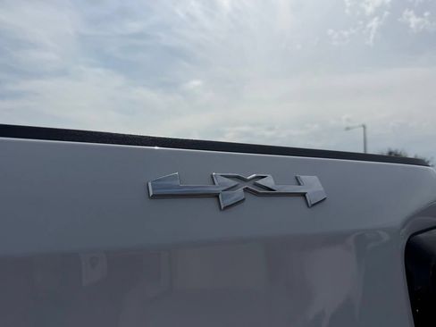 Used 2019 GMC Sierra 1500 SLT w/ SLT Premium Plus Package AWD/4WD image 21