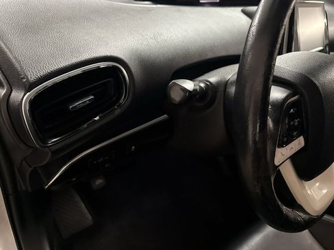 Used 2018 Toyota Prius Prime Premium w/ Carpet Mat Package FWD image 18