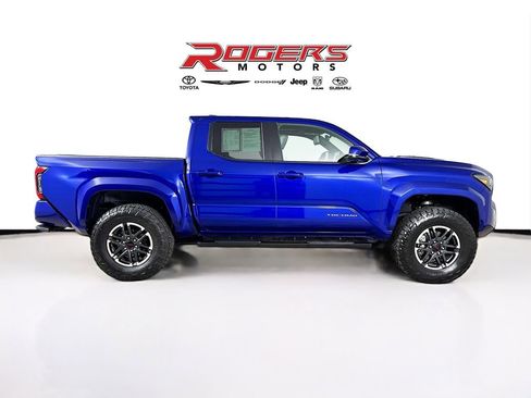 Certified 2025 Toyota Tacoma TRD Sport w/ TRD Sport Premium Package AWD/4WD image 14