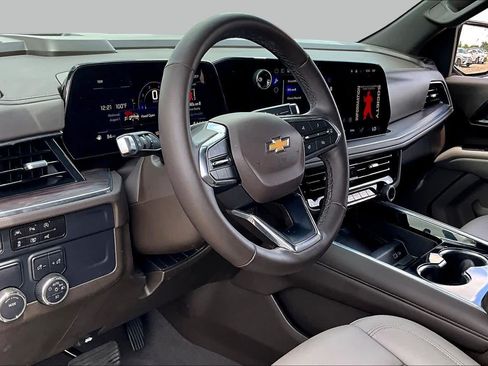 Used 2025 Chevrolet Tahoe LT w/ Comfort Package RWD image 15